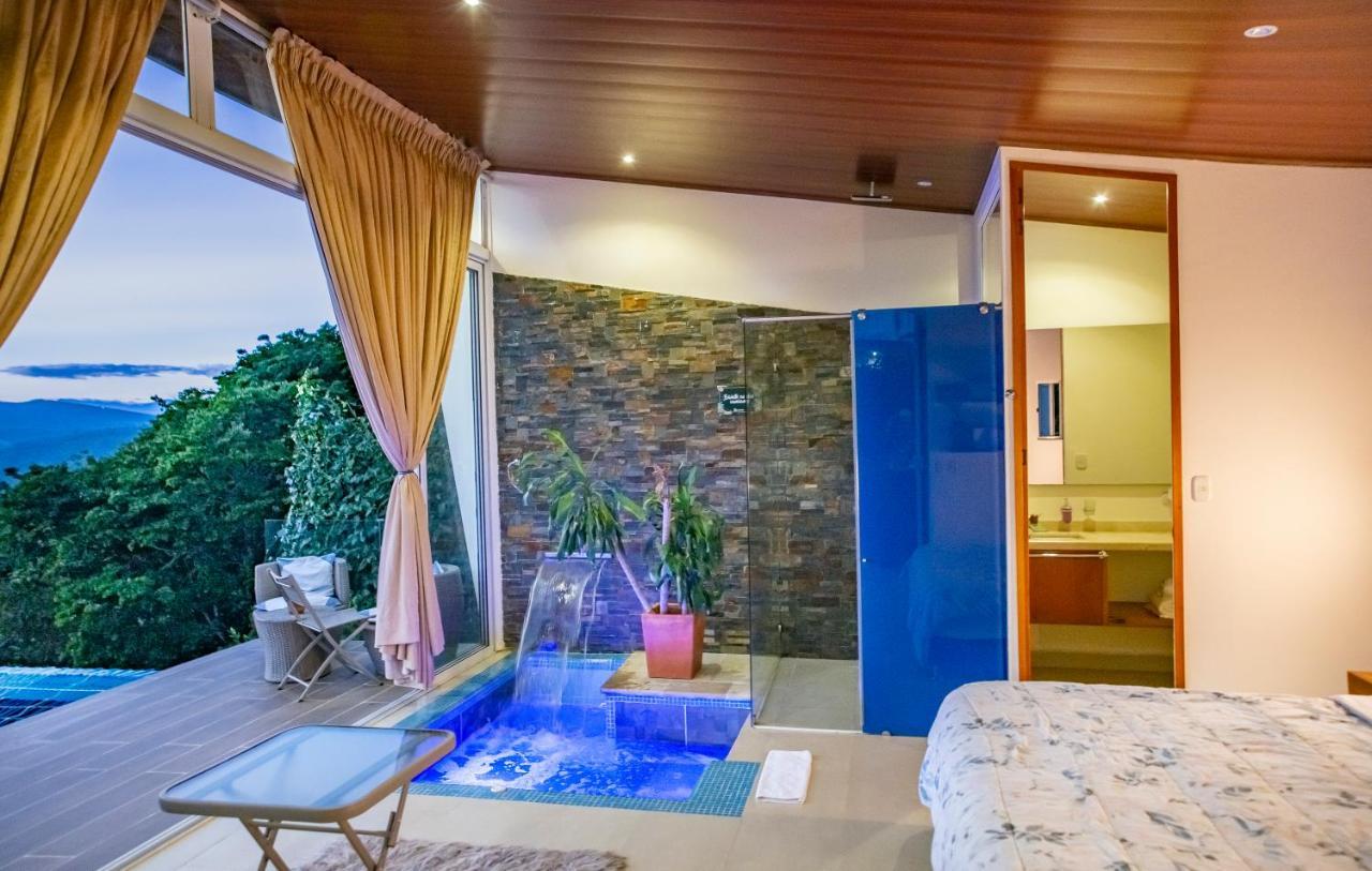 Sunset Palm Lodge 산힐 외부 사진