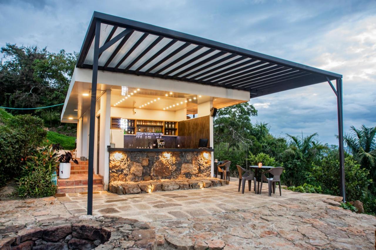Sunset Palm Lodge 산힐 외부 사진