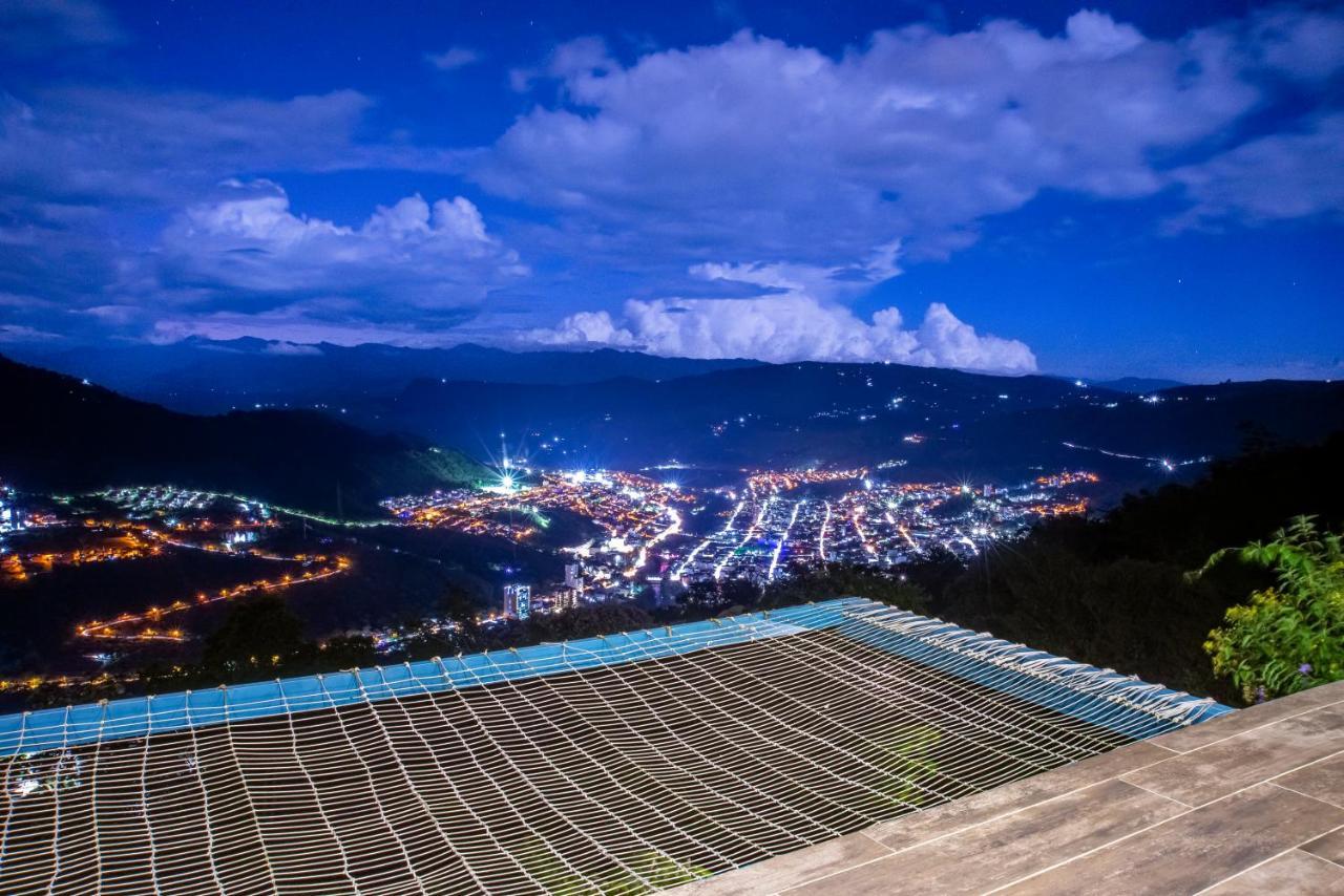 Sunset Palm Lodge 산힐 외부 사진