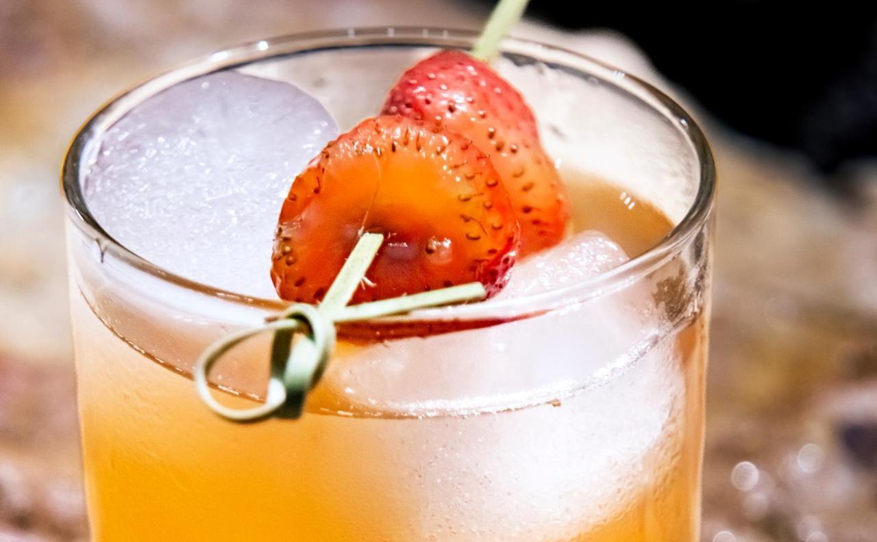 Sunset Palm Lodge 산힐 외부 사진