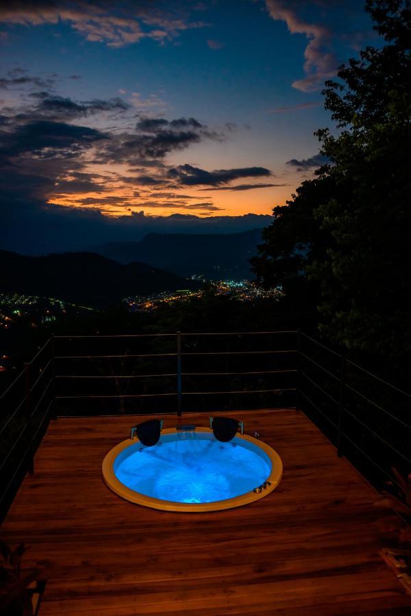 Sunset Palm Lodge 산힐 외부 사진