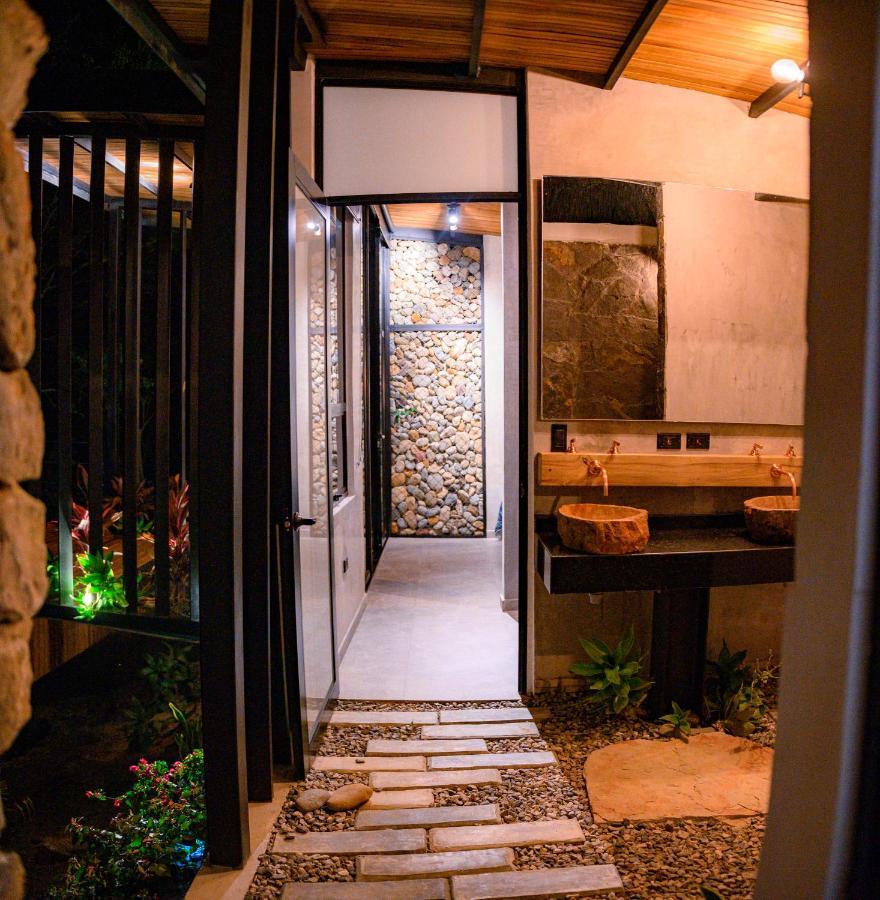 Sunset Palm Lodge 산힐 외부 사진